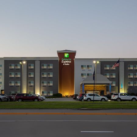 Holiday Inn Express Hotel & Suites Columbus By Ihg Εξωτερικό φωτογραφία