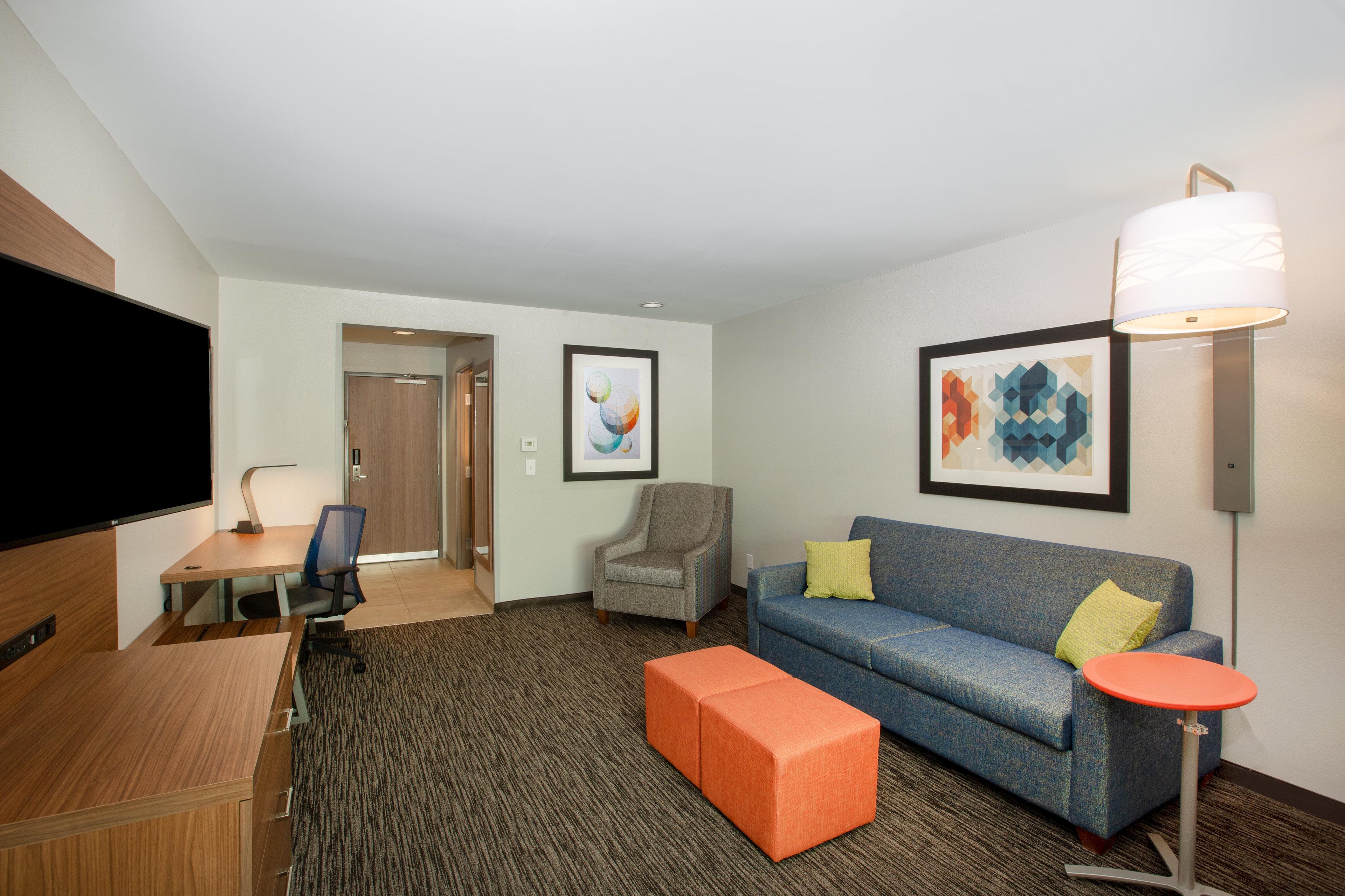 Holiday Inn Express Hotel & Suites Columbus By Ihg Εξωτερικό φωτογραφία