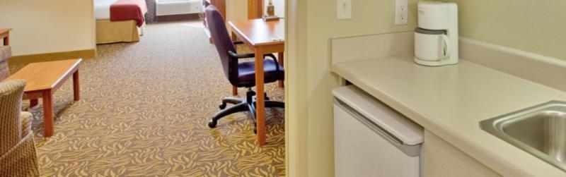 Holiday Inn Express Hotel & Suites Columbus By Ihg Εξωτερικό φωτογραφία